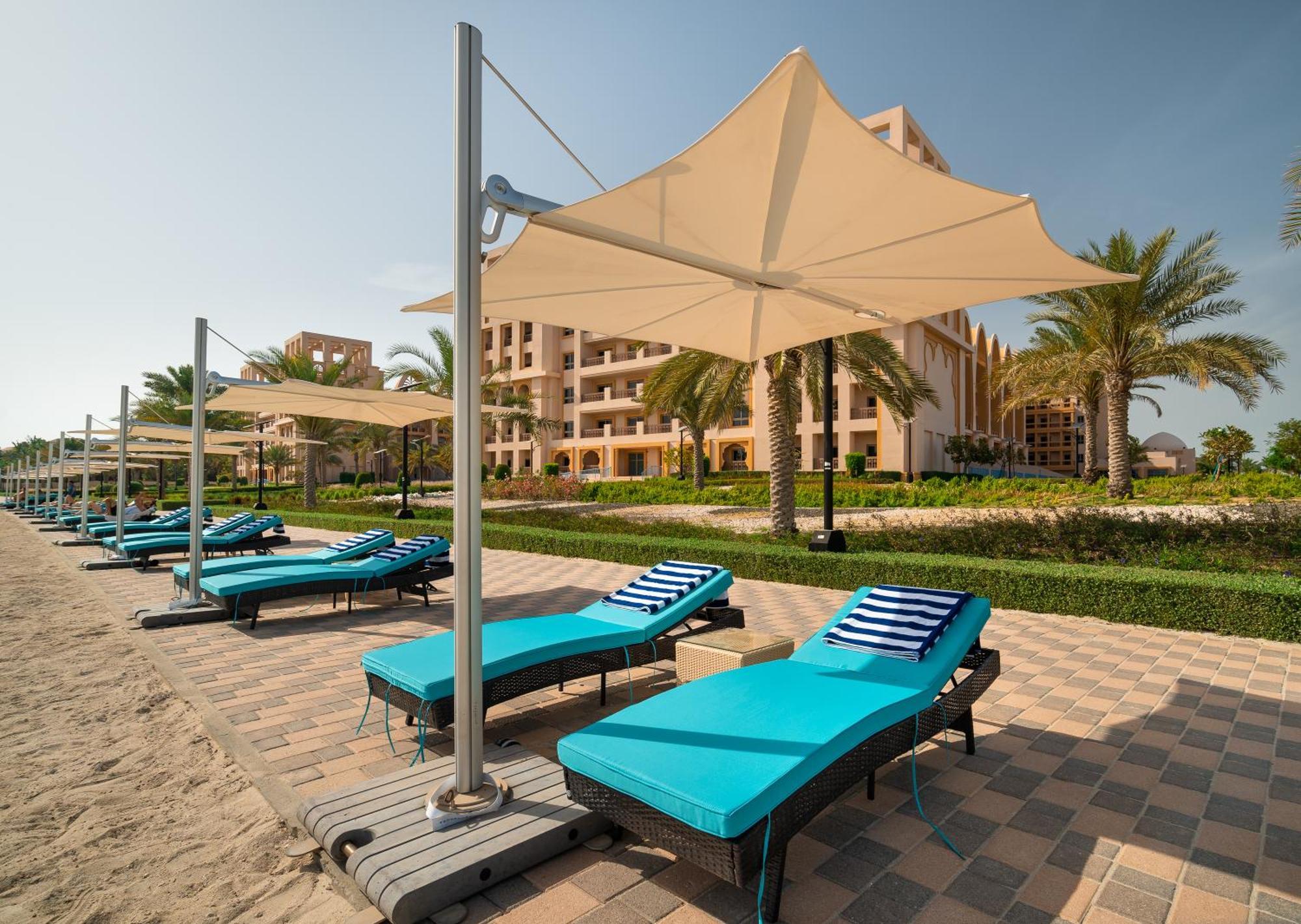 Amazing Beachfront Apartments Near Atlantis Waterpark By Simply Comfort Sarai Palm Jumeirah * Dubai