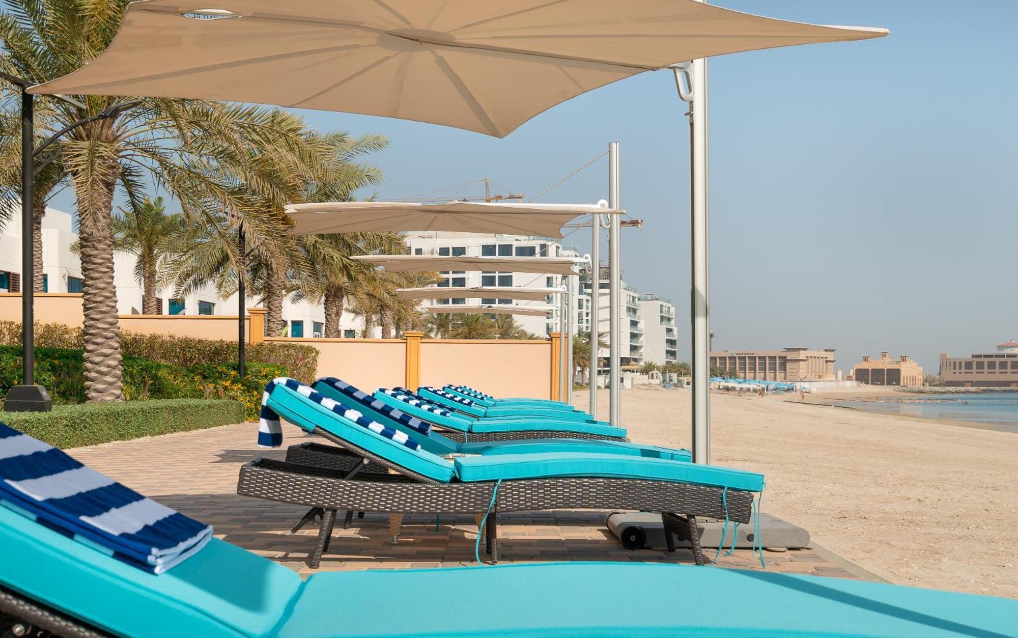 Amazing Beachfront Apartments Near Atlantis Waterpark By Simply Comfort Sarai Palm Jumeirah Apartment