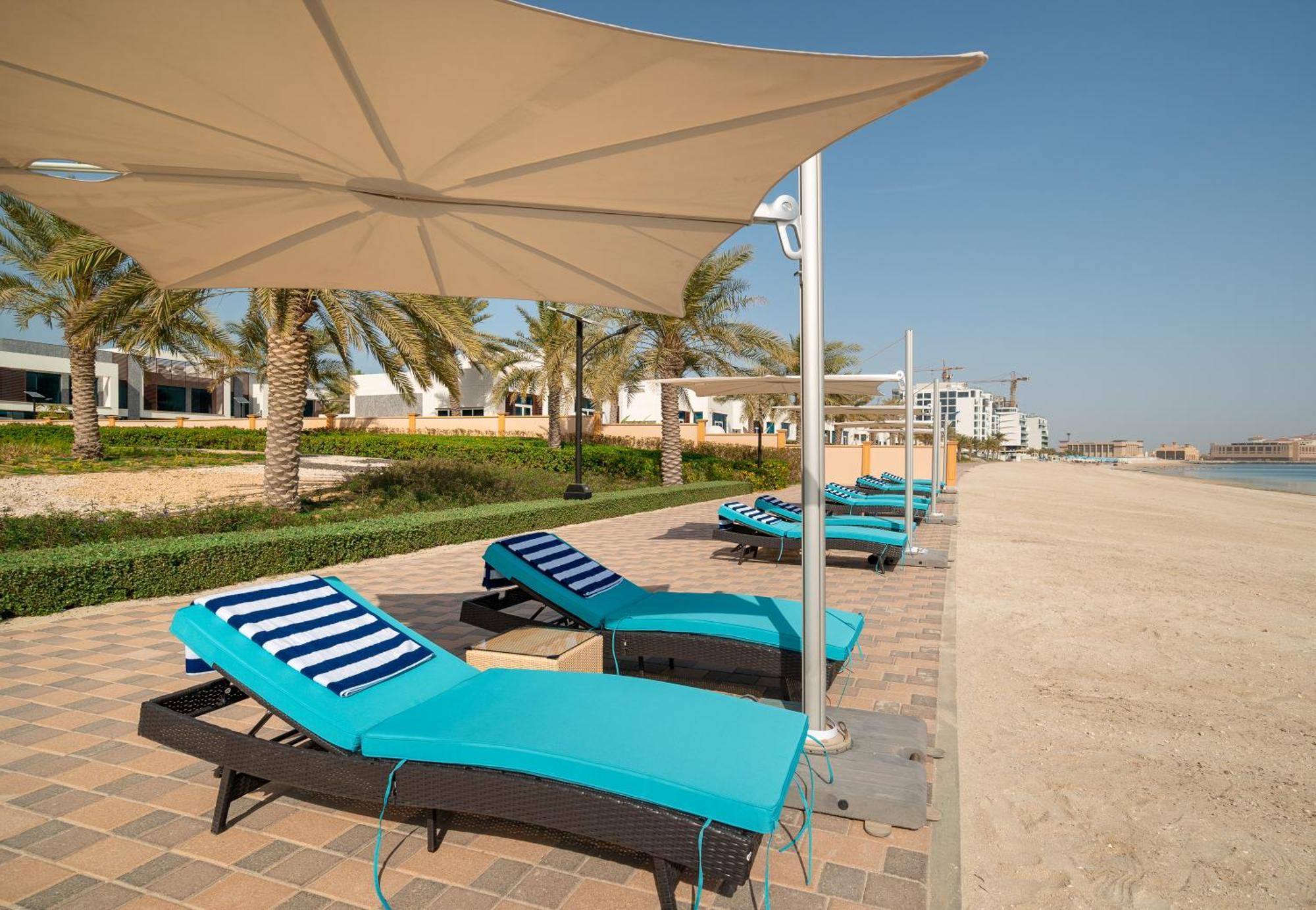 Amazing Beachfront Apartments Near Atlantis Waterpark By Simply Comfort Sarai Palm Jumeirah *