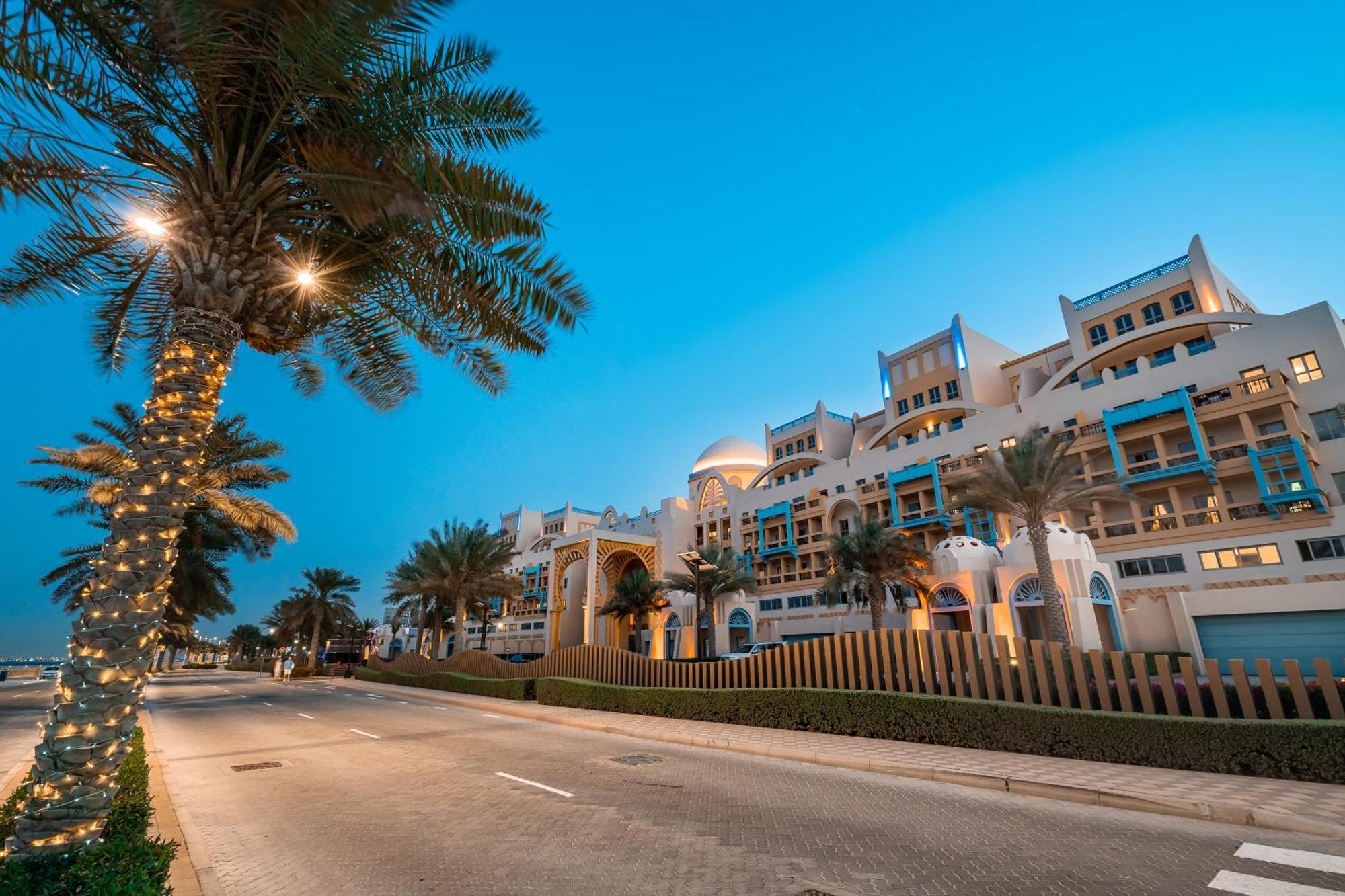 Amazing Beachfront Apartments Near Atlantis Waterpark By Simply Comfort Sarai Palm Jumeirah * Dubai