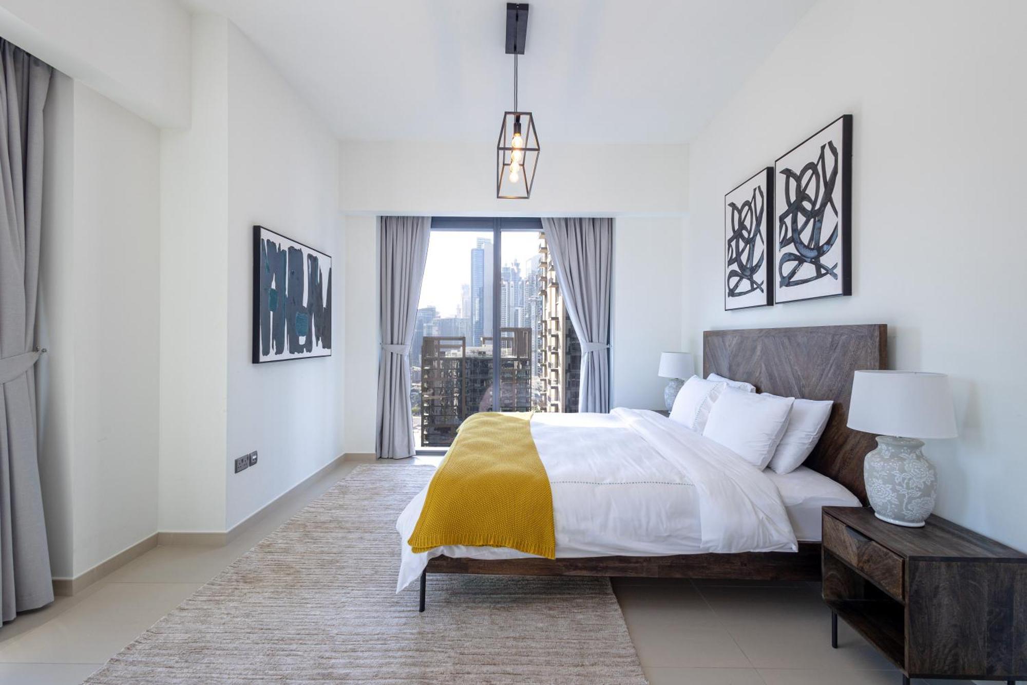 Apartment Steps To Mall & Burj, Ideal In Downtown *