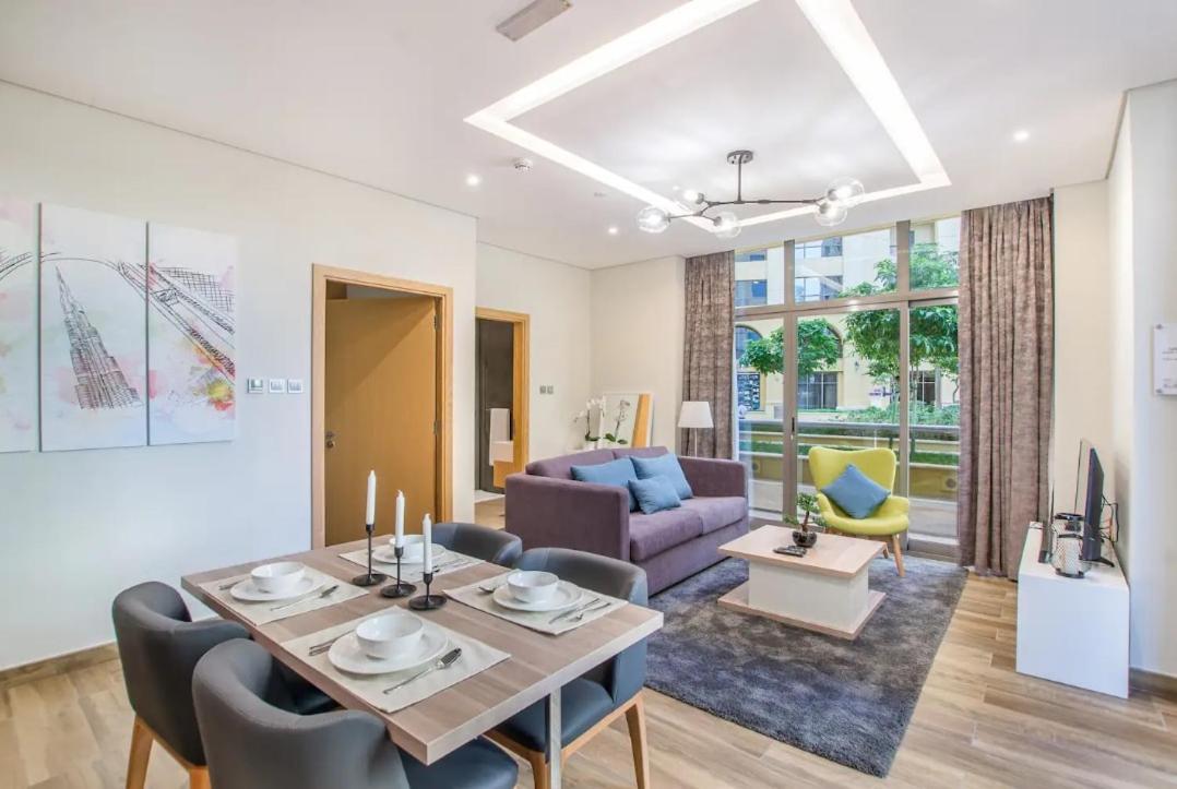 Homey 1-bedroom Perfect For Family In Marina Apartment Dubai