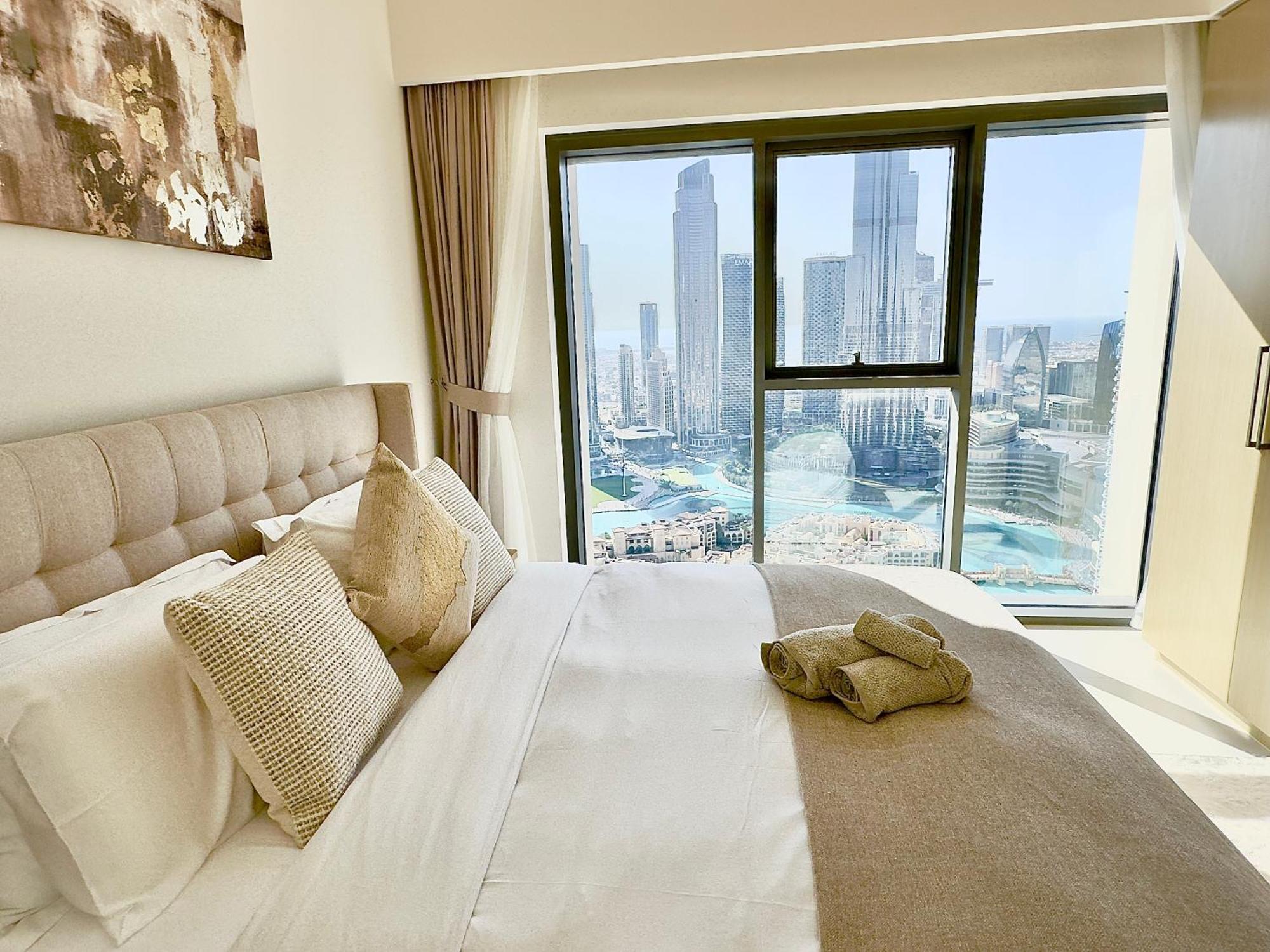 View In And Burj Khalifa View - 2 Bedroom - 3 Beds Apartment *