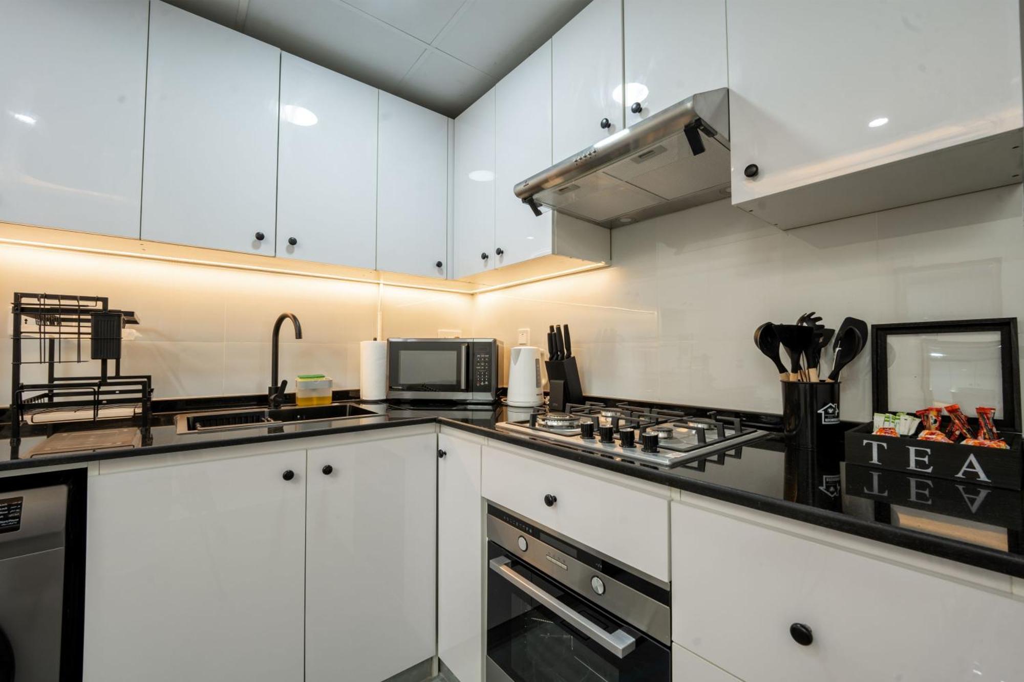 Marina - 1 Bhk Elegant Dubai