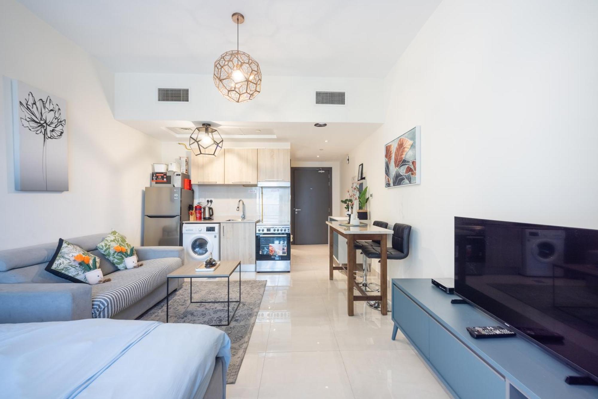 Caicai Homes Ag Tower-business Bay-dubai * Dubai