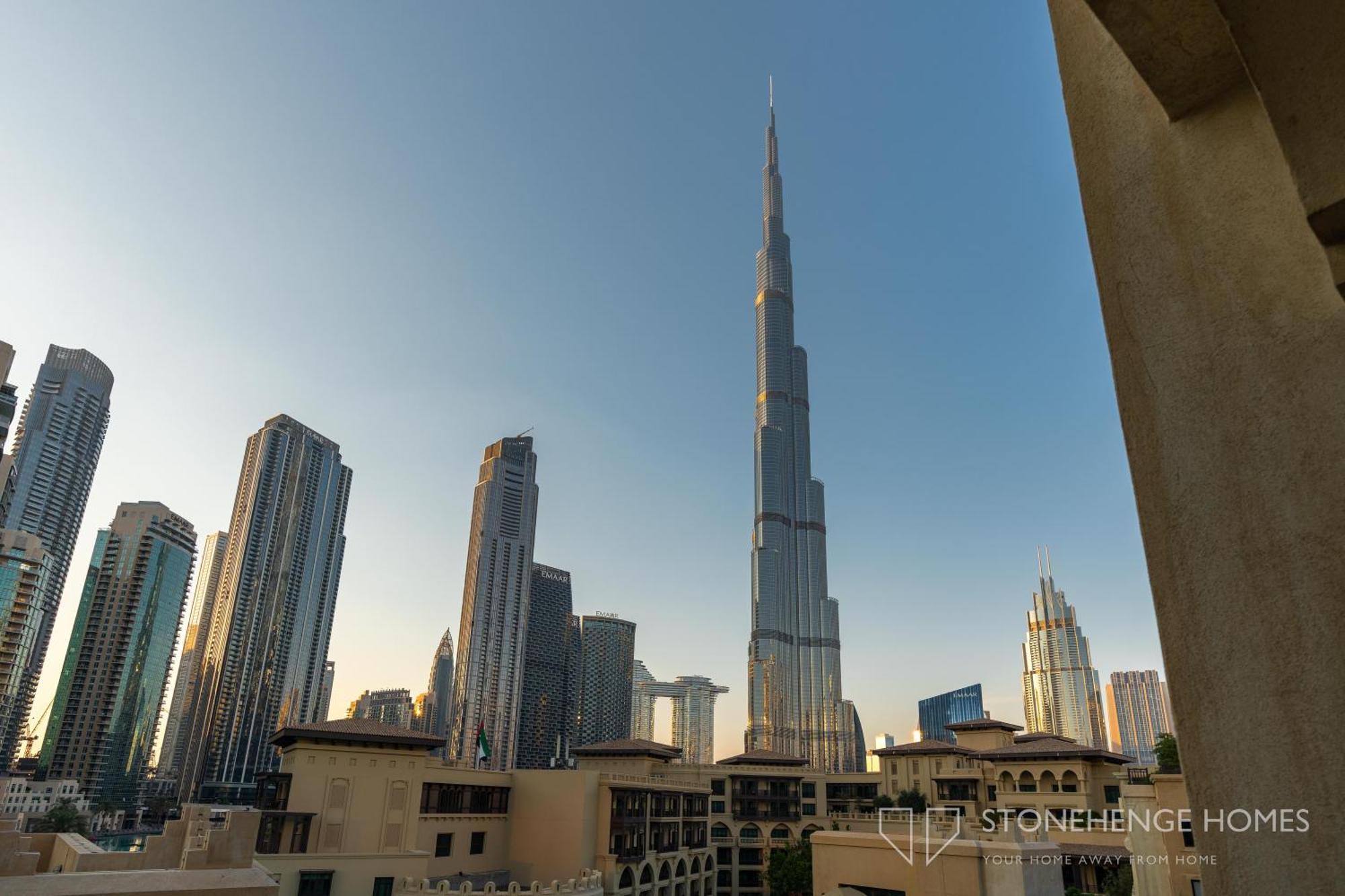 Apartment Lux & Cozy 1 Bedroom Steps Away From Burj Khalifa & Mall *