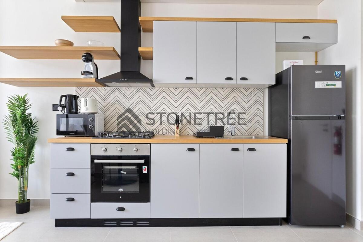 Apartment Bright 1br At Collective Tower 1 Near Hills Mall Dubai