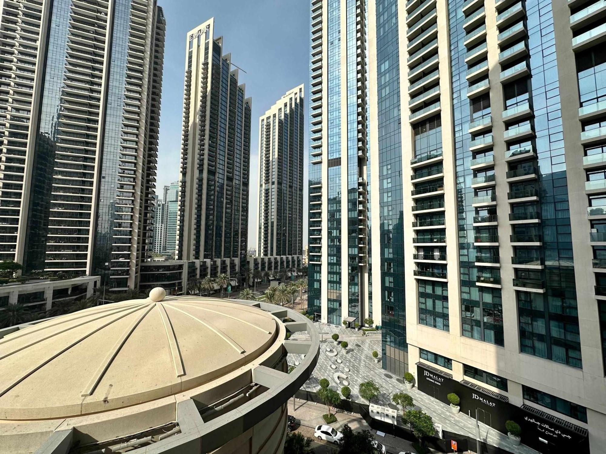 Silkhaus 1br Downtown Heart In Emaar Tower *
