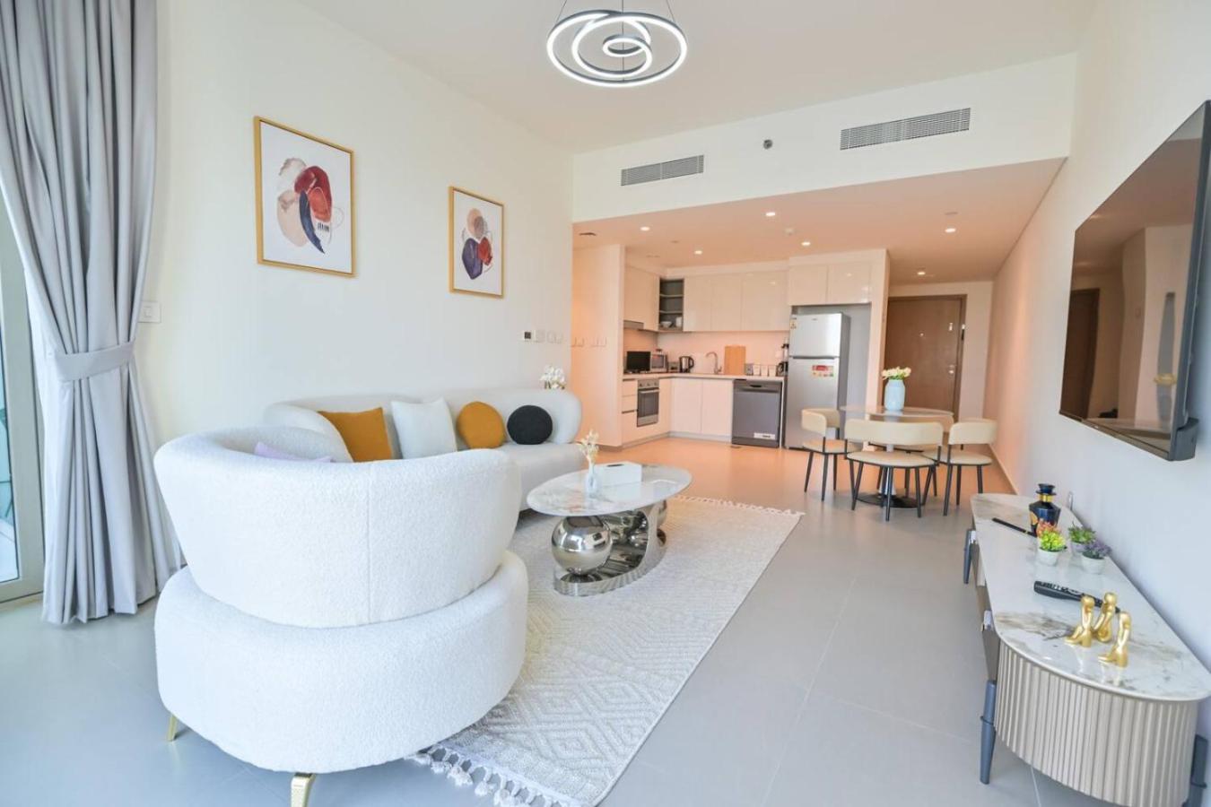 Elegant 2br In Downtown Views - 1 Min To Mall Zabeel *