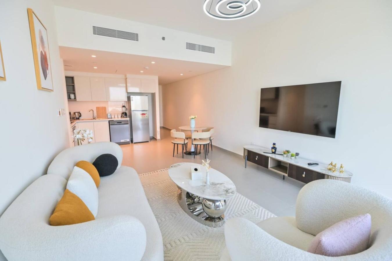 Elegant 2br In Downtown Views - 1 Min To Mall Zabeel *