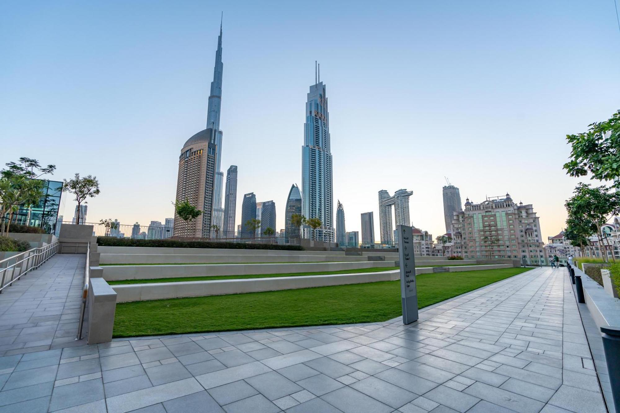 Apartment Burj Khalifa & Dancing Fountain View, 54th Floor & Mall Access Dubai
