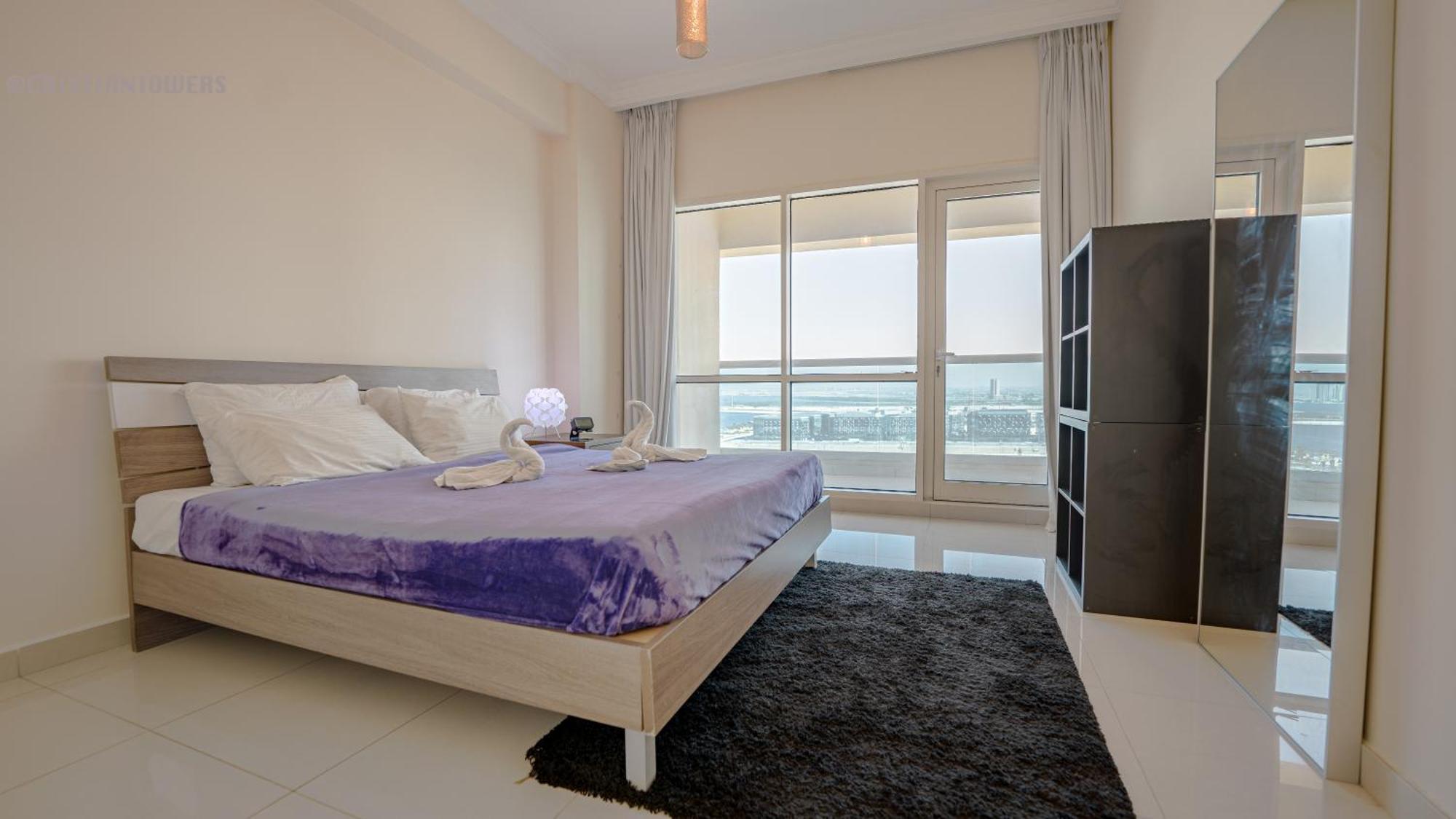 Apartment April Offer Huge 1bkh 4people & High Floor Dubai