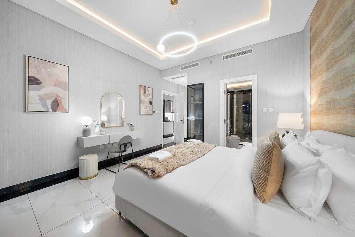 Apartment First Class 1br Luxury Escape Dubai