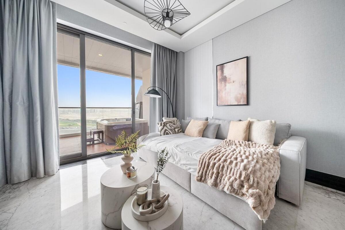 Apartment First Class 1br Luxury Escape Dubai