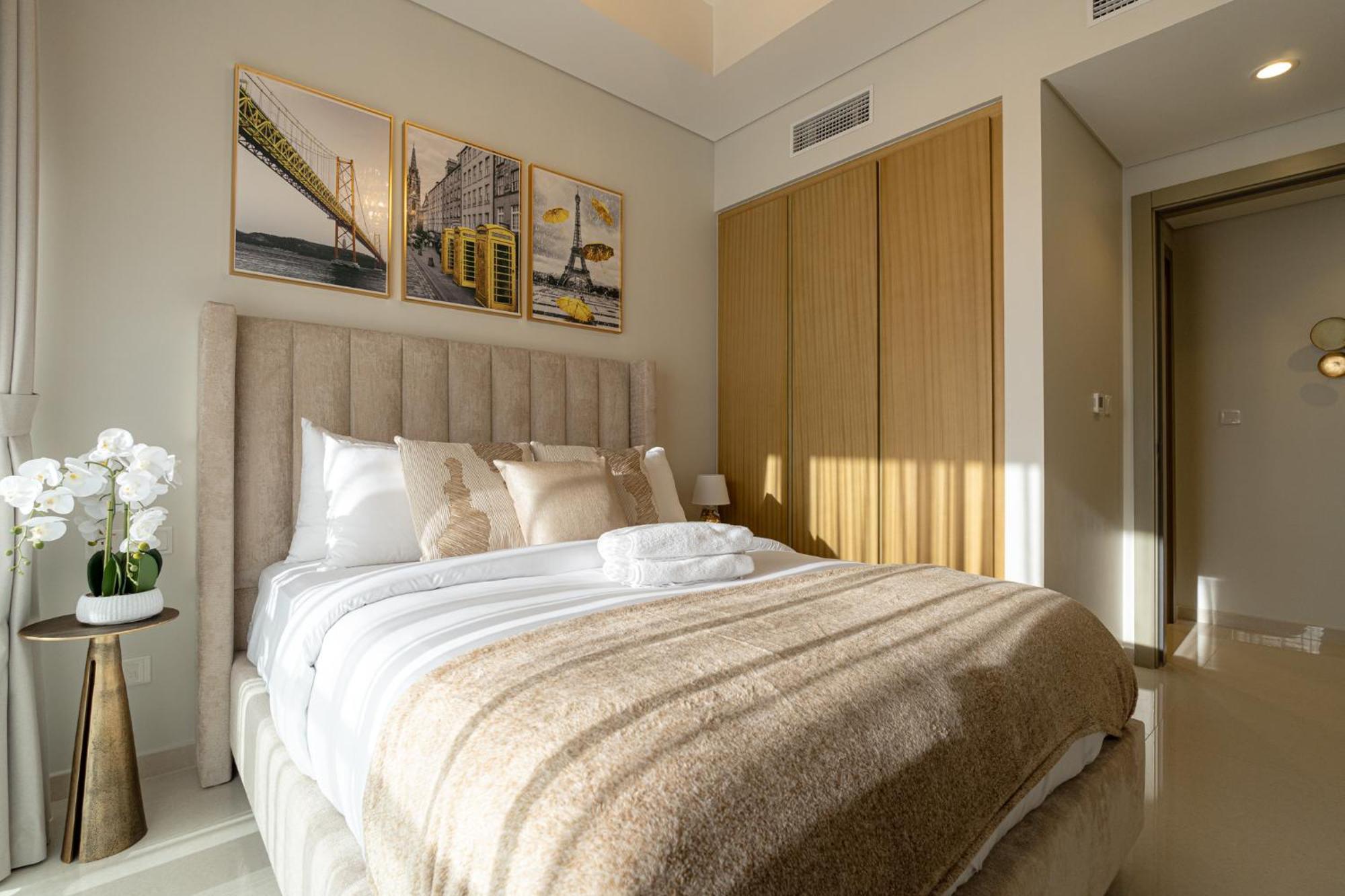 Stunning 3br W Panoramic Views In Aykon Apartment Dubai