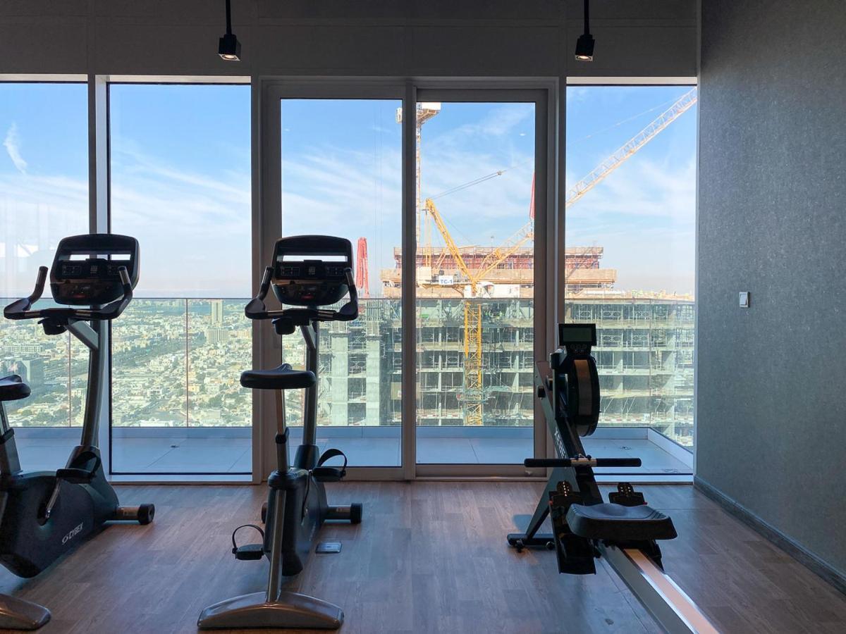 High Floor - 2br In Marina Arcade, Marina - Allsopp & Allsopp * Dubai