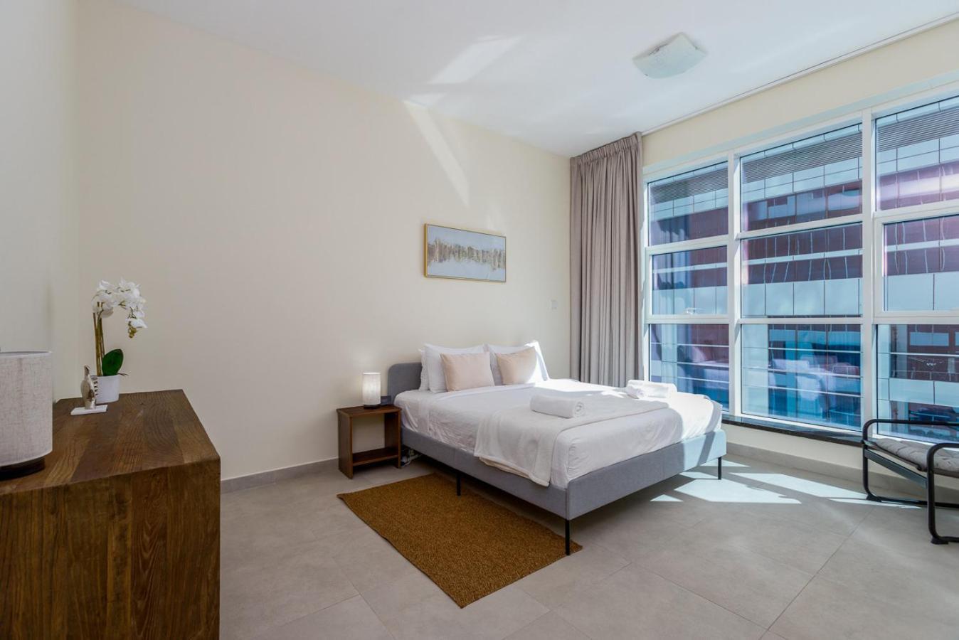 High Floor - 2br In Marina Arcade, Marina - Allsopp & Allsopp