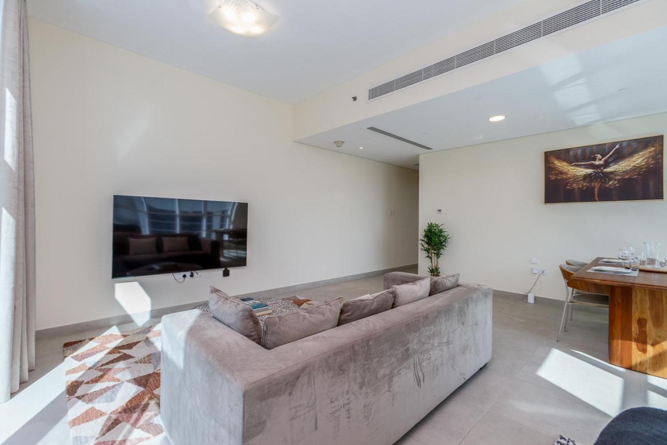 High Floor - 2br In Marina Arcade, Marina - Allsopp & Allsopp *