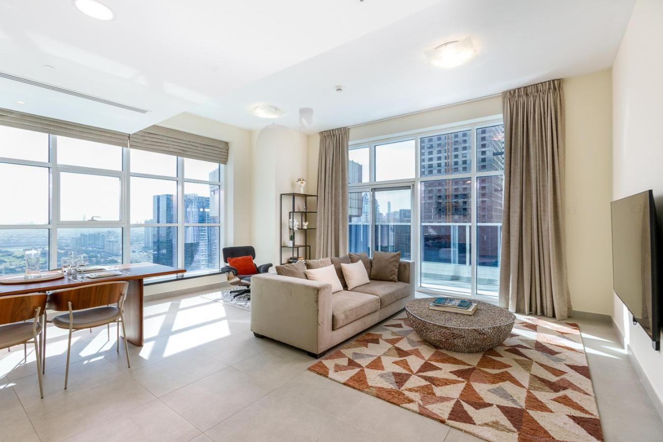 Apartment High Floor - 2br In Marina Arcade, Marina - Allsopp & Allsopp *