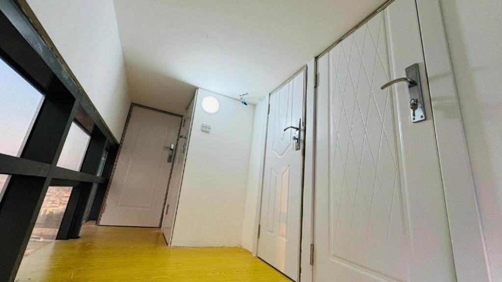 Premium Homestay In Business Bay Capsule hotel *