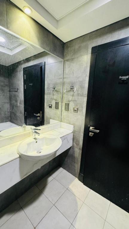 Premium Homestay In Business Bay Dubai