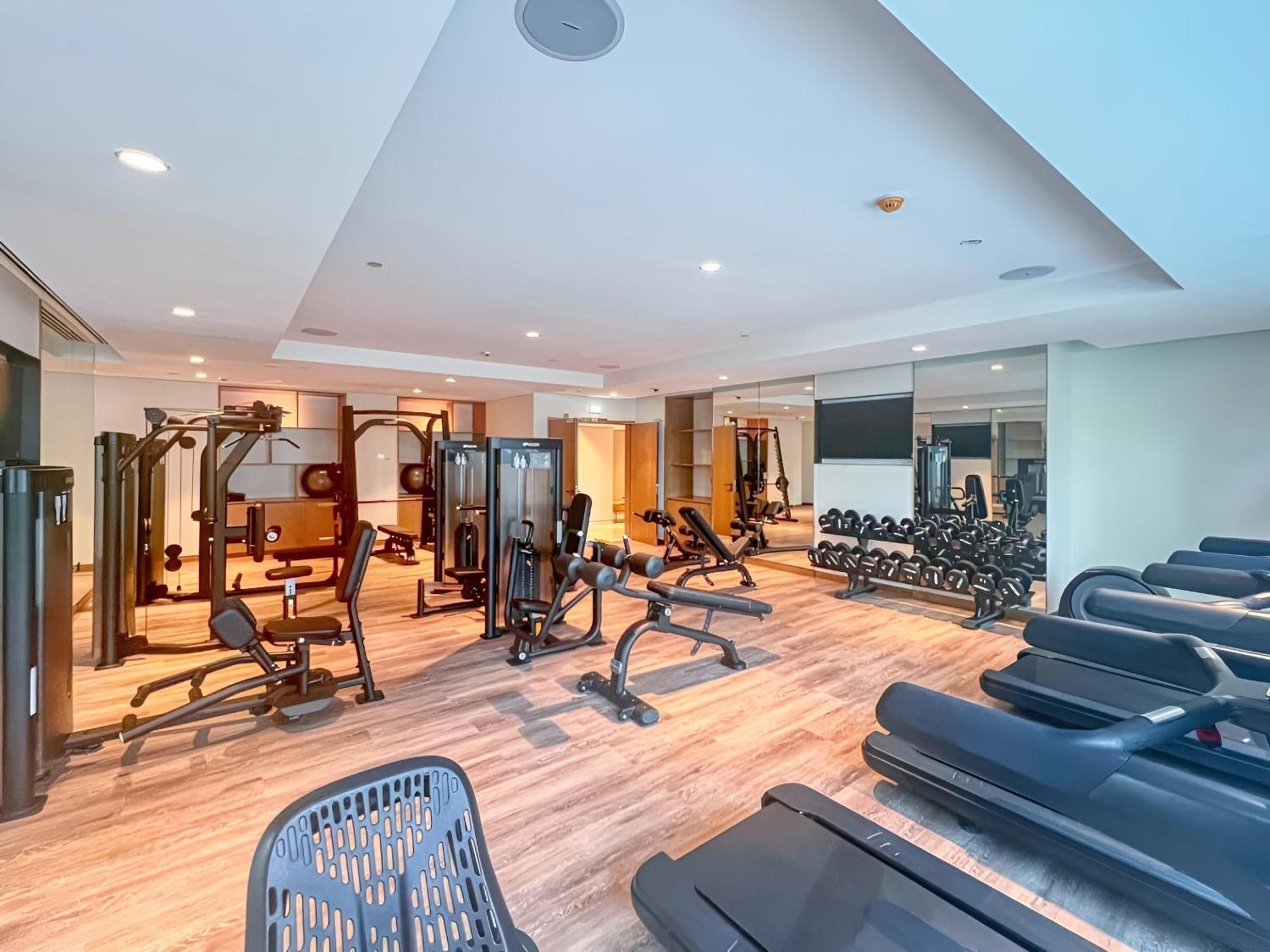 Apartment Expansive 7-bed Overlooking Burj & Fountains *
