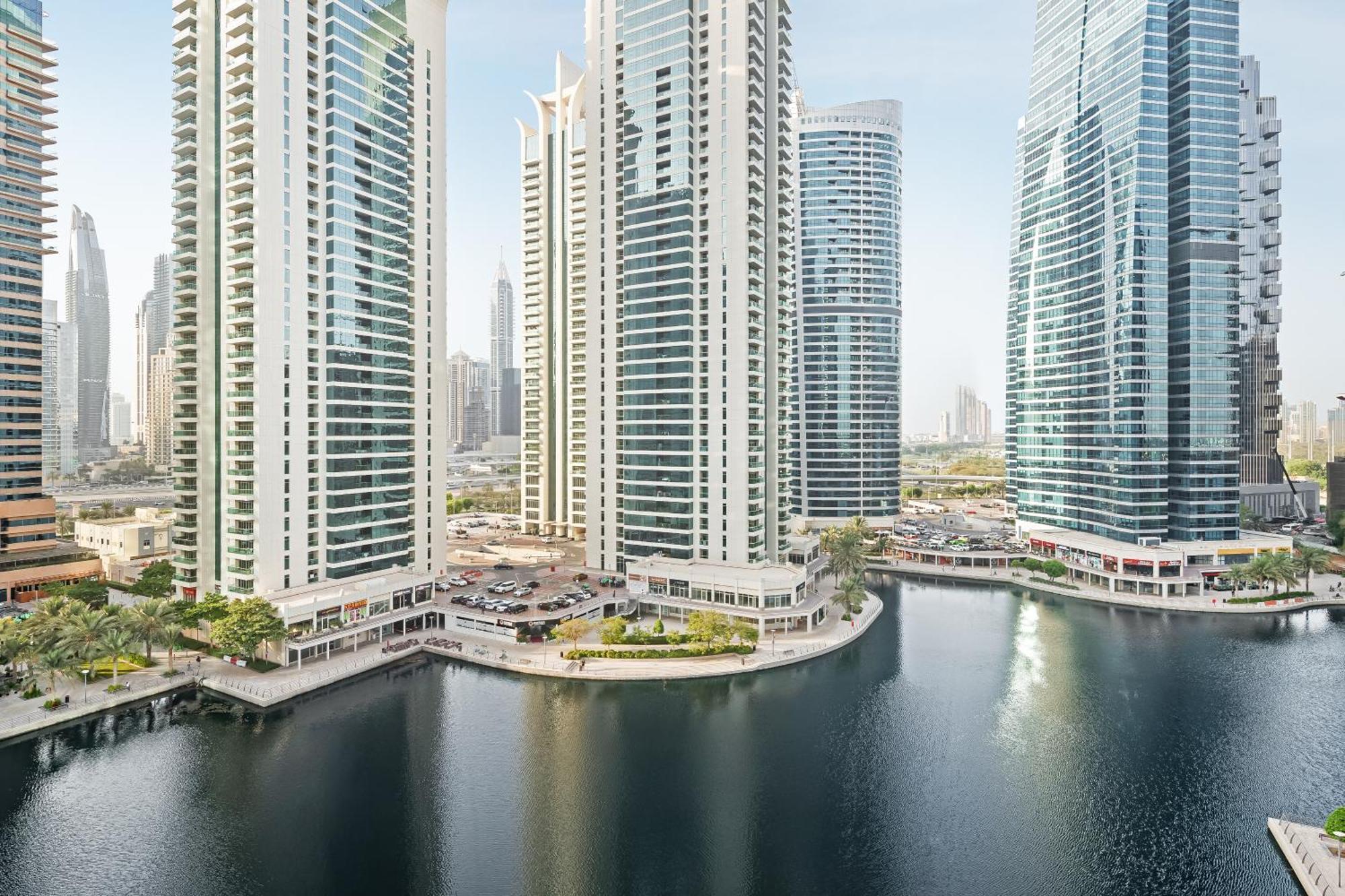 Chic In Goldcrest Views, Jlt Apartment