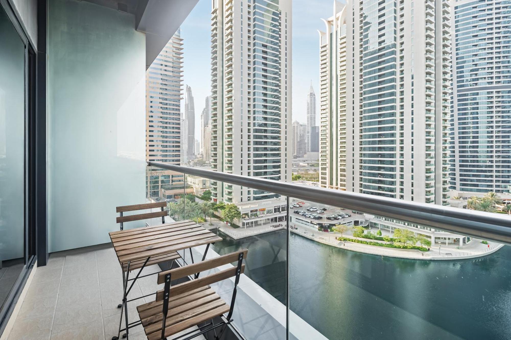 Chic In Goldcrest Views, Jlt Apartment *