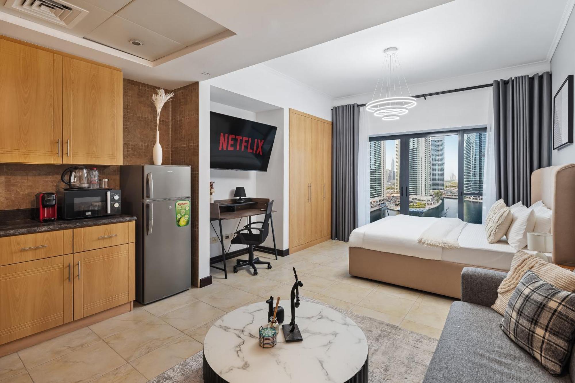 Chic In Goldcrest Views, Jlt Dubai