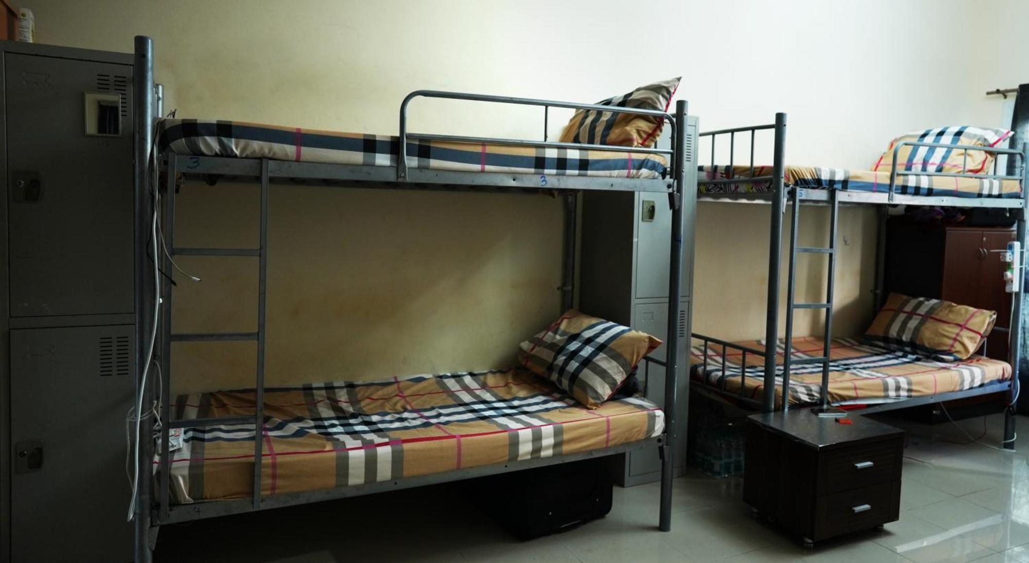 Homestay Furnished Next To Burjuman Metro Exit-4 *