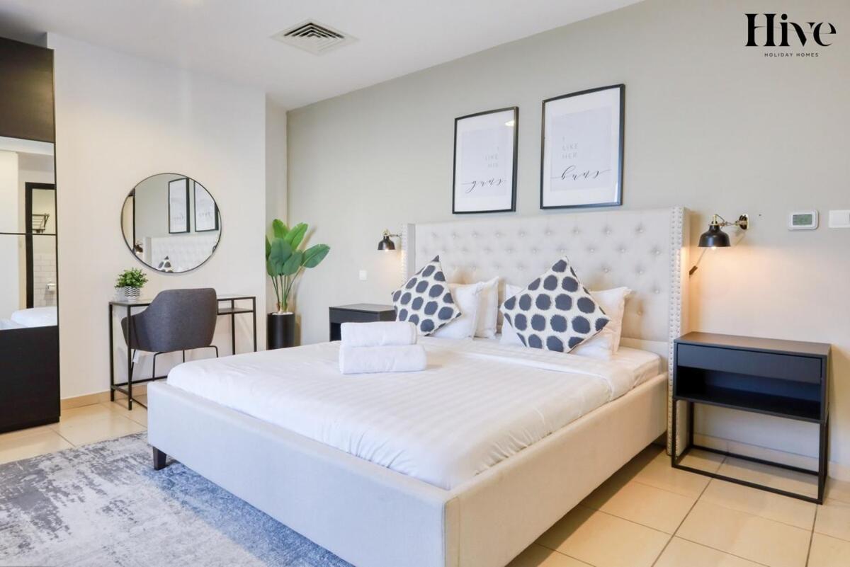 Spacious 2 Bed In Shams 4 Jbr Apartment *