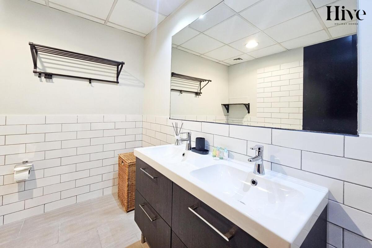 Spacious 2 Bed In Shams 4 Jbr *