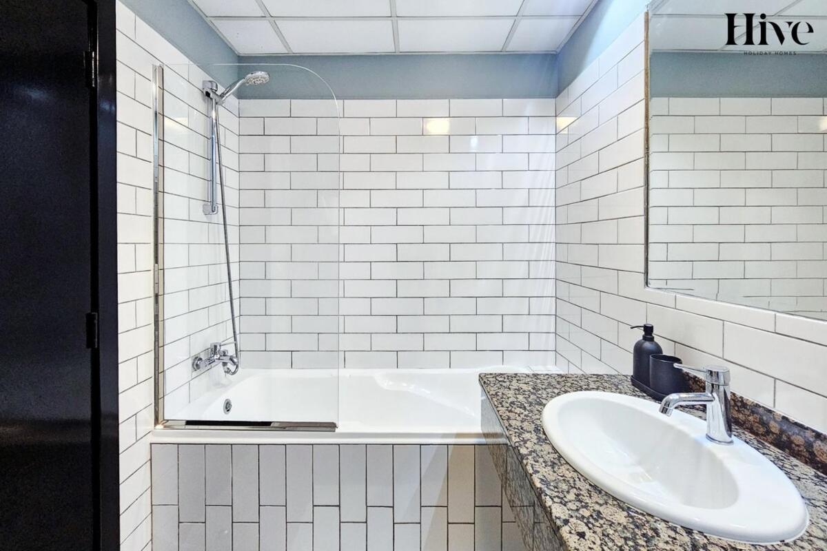 Apartment Spacious 2 Bed In Shams 4 Jbr