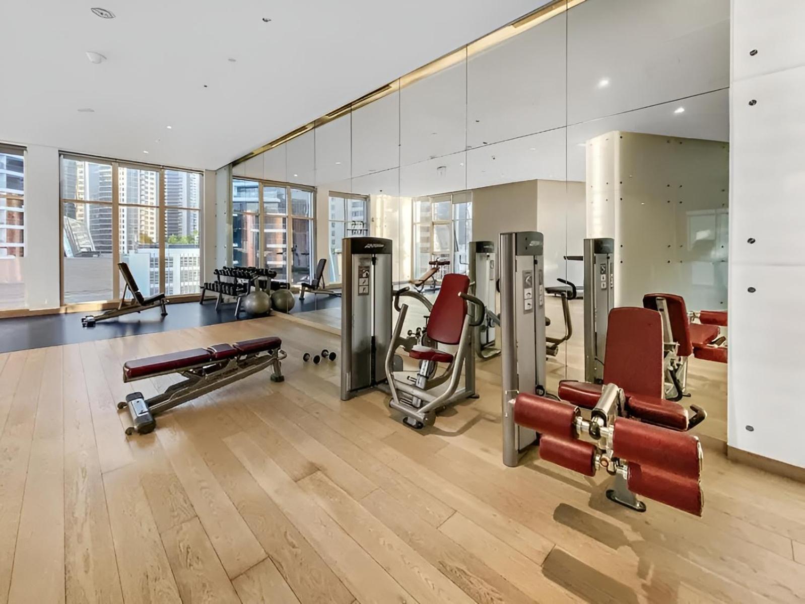 Stunning Canal Viewbusiness Bay High Floorstudio Dubai