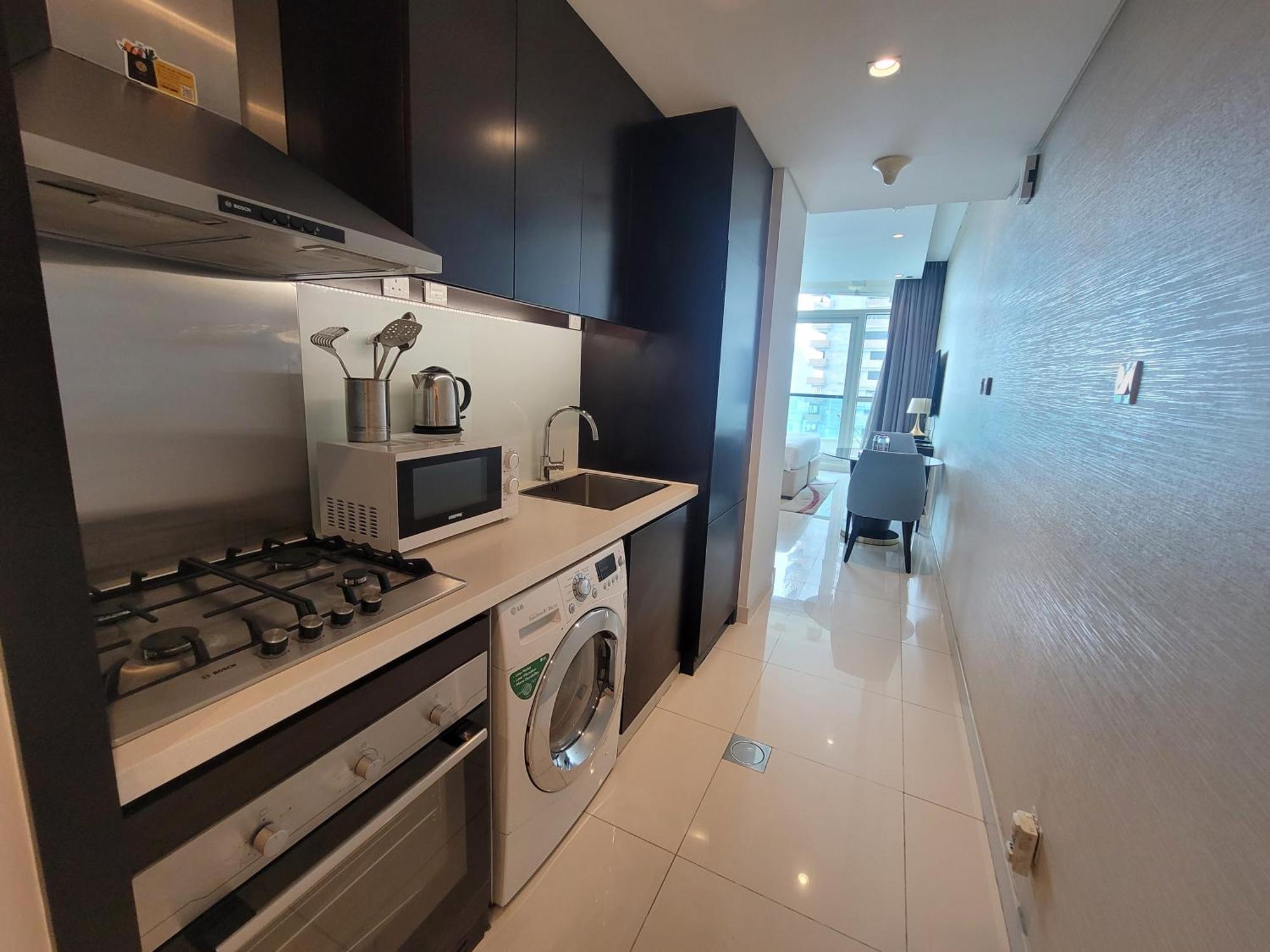 Damac Upper Crest - 2 Min Walkable Mall * Dubai