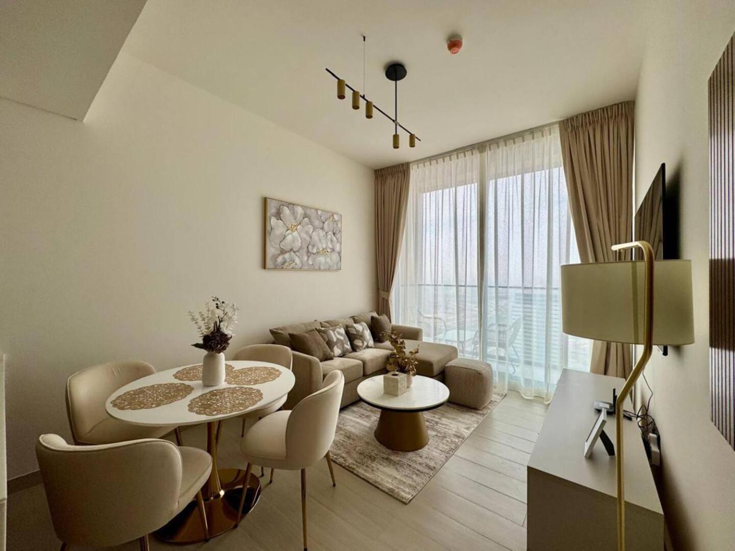 Chic Urban 1br In Jvc With Modern Amenities * Dubai
