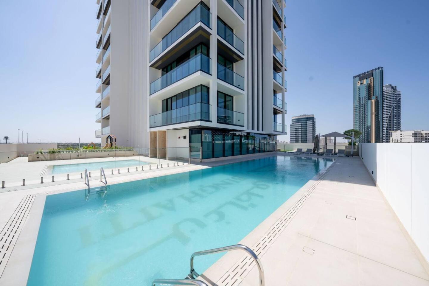 Chic Urban 1br In Jvc With Modern Amenities * Dubai