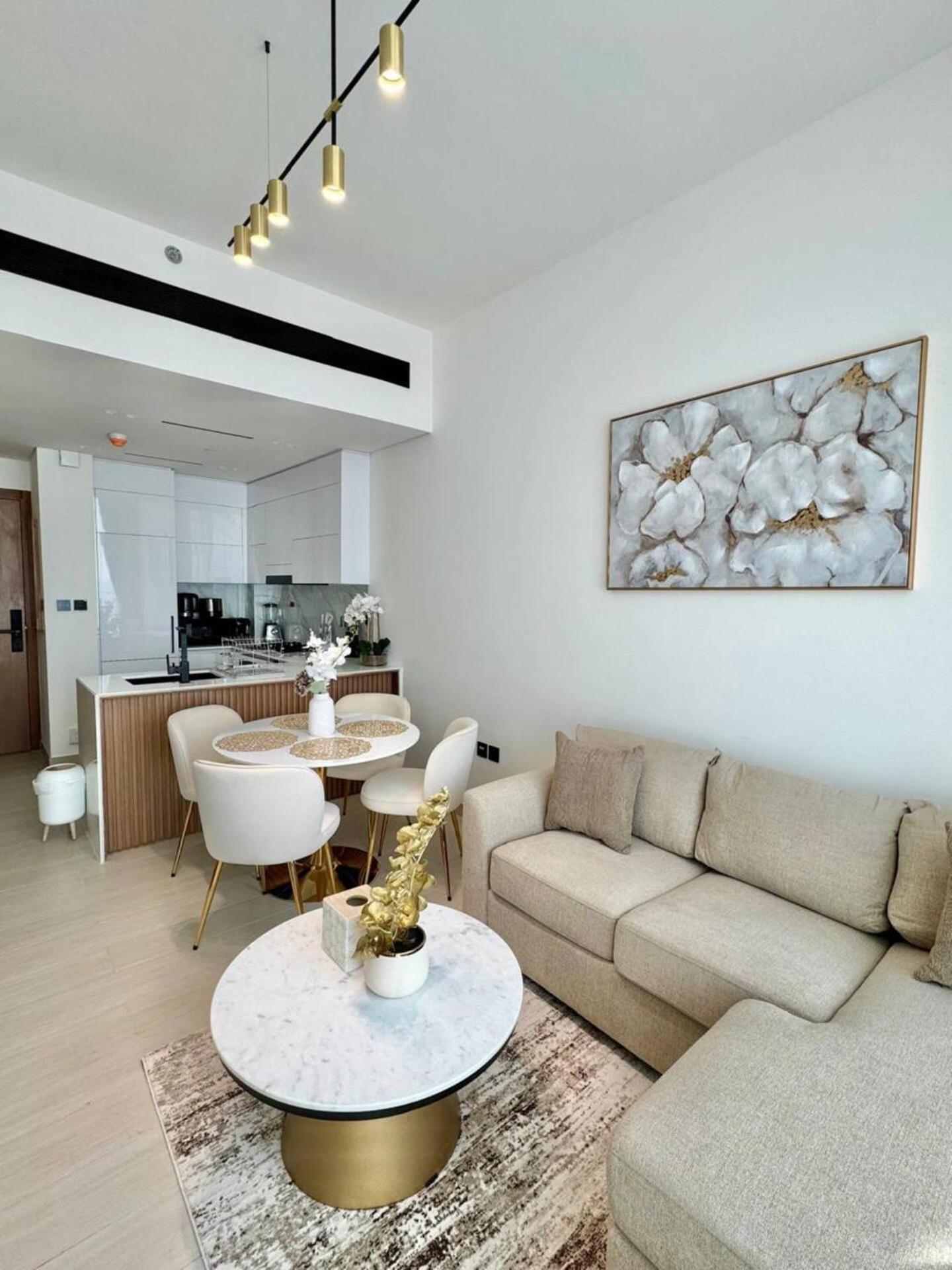 Apartment Chic Urban 1br In Jvc With Modern Amenities *