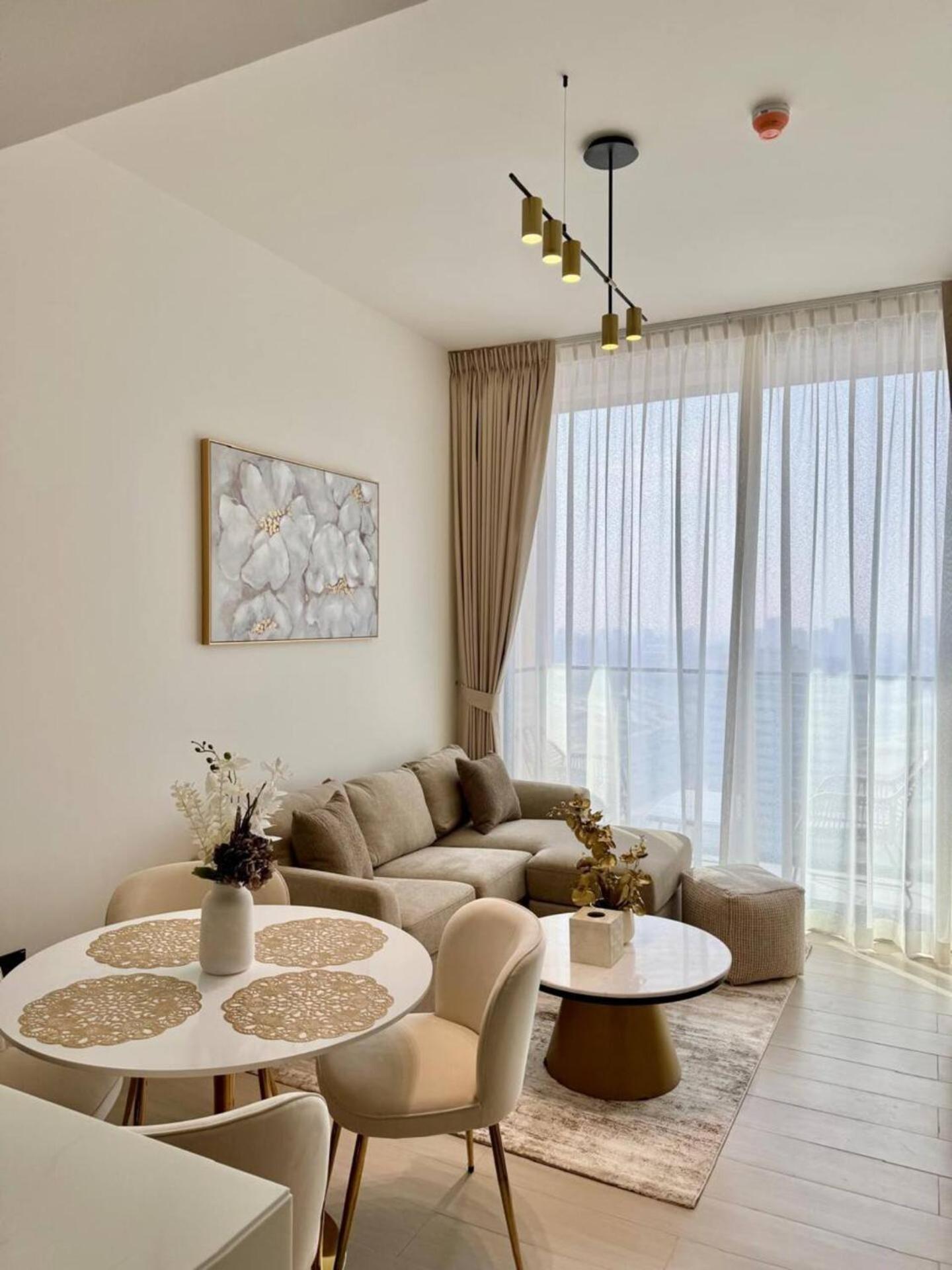 Apartment Chic Urban 1br In Jvc With Modern Amenities *