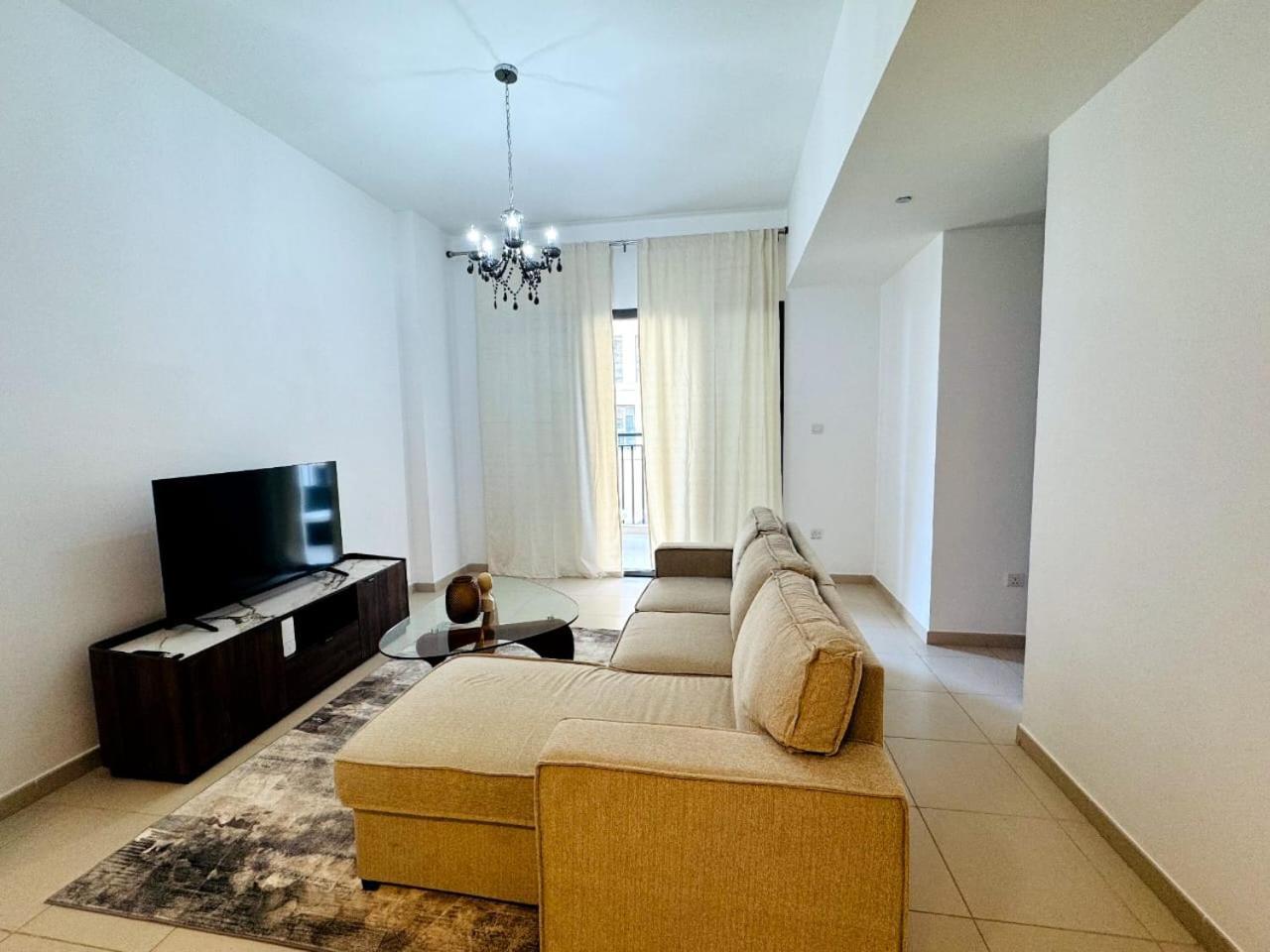 Apartment 02 Bedroom In Townsquare *