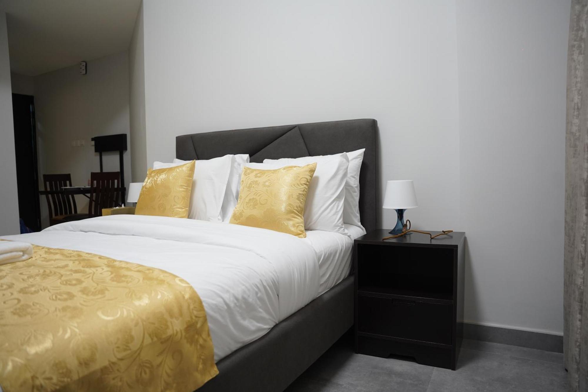 Ista Llc Apartment Dubai