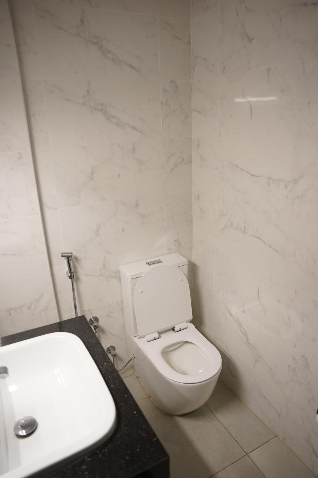 Apartment Ista Llc