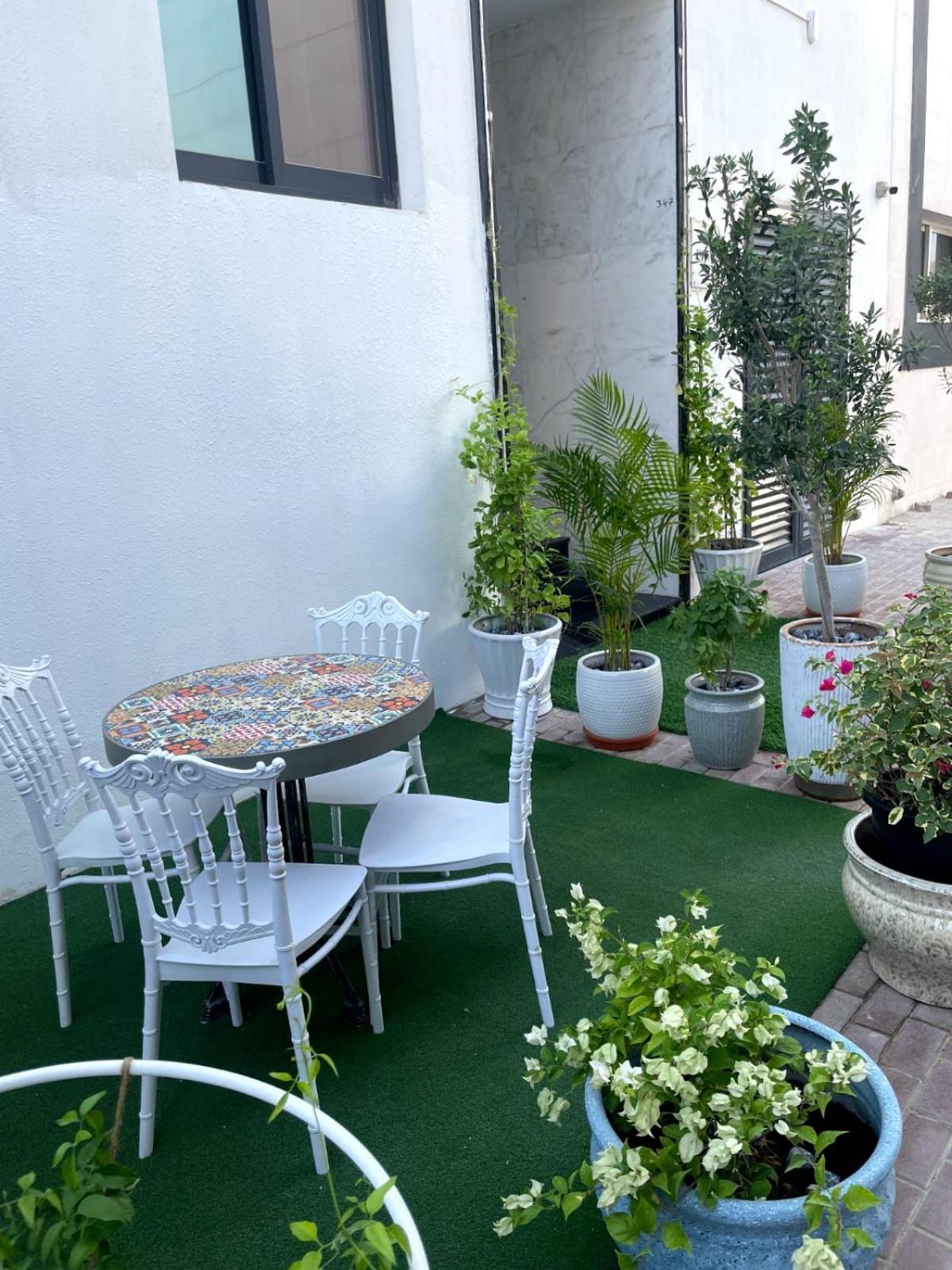 Apartment Ista Llc Dubai