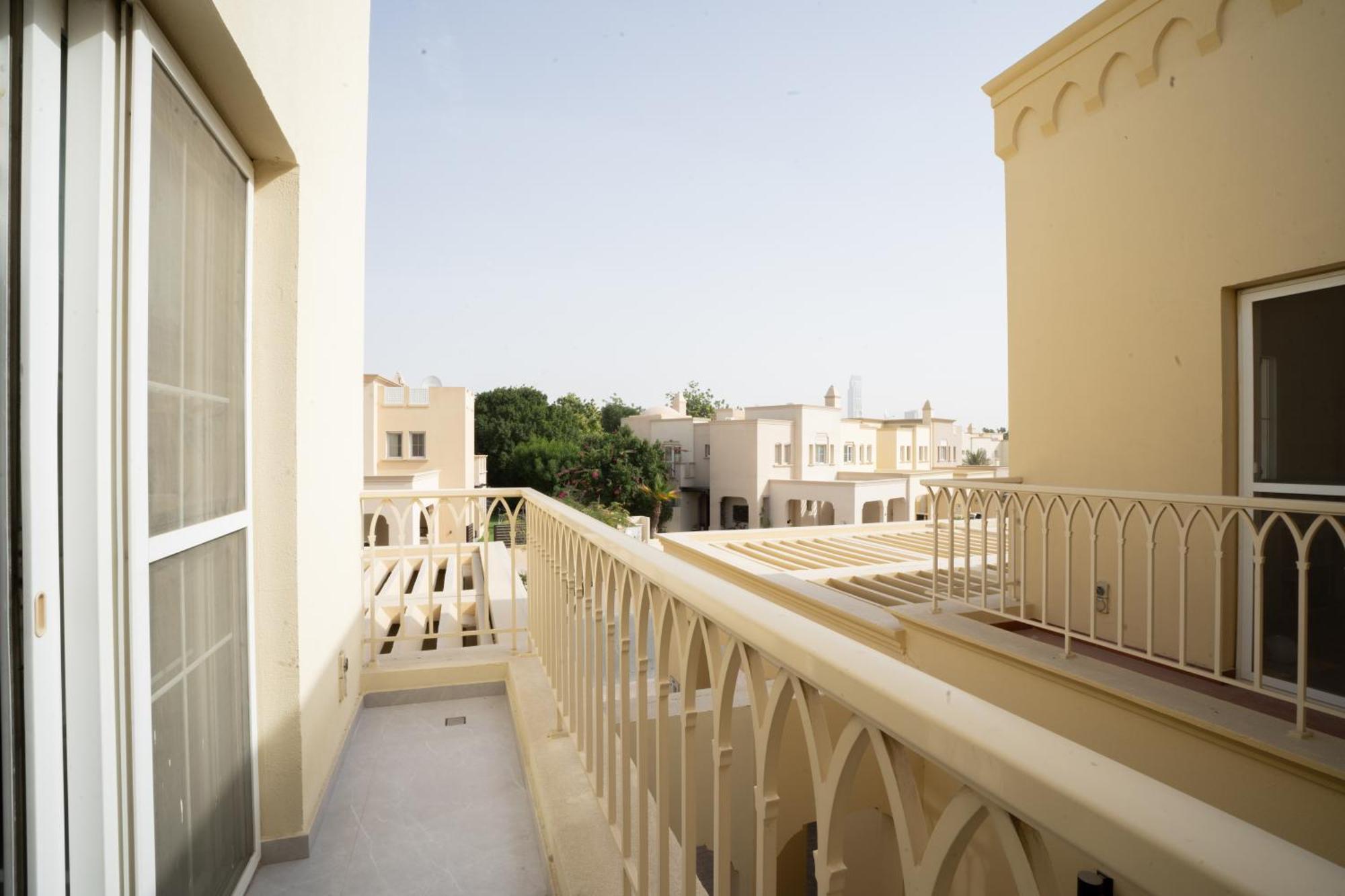 Cozy 2bhk In Springs 14 Dubai