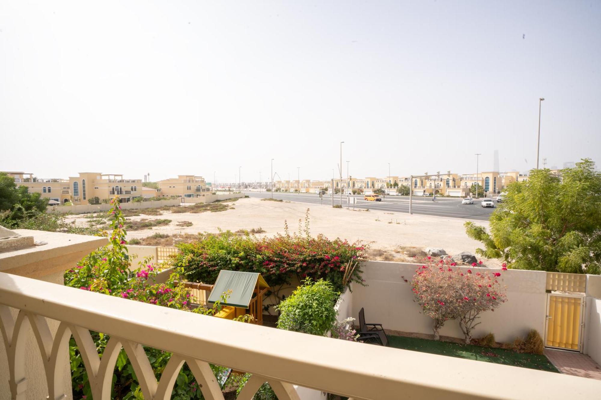 Villa Cozy 2bhk In Springs 14 *