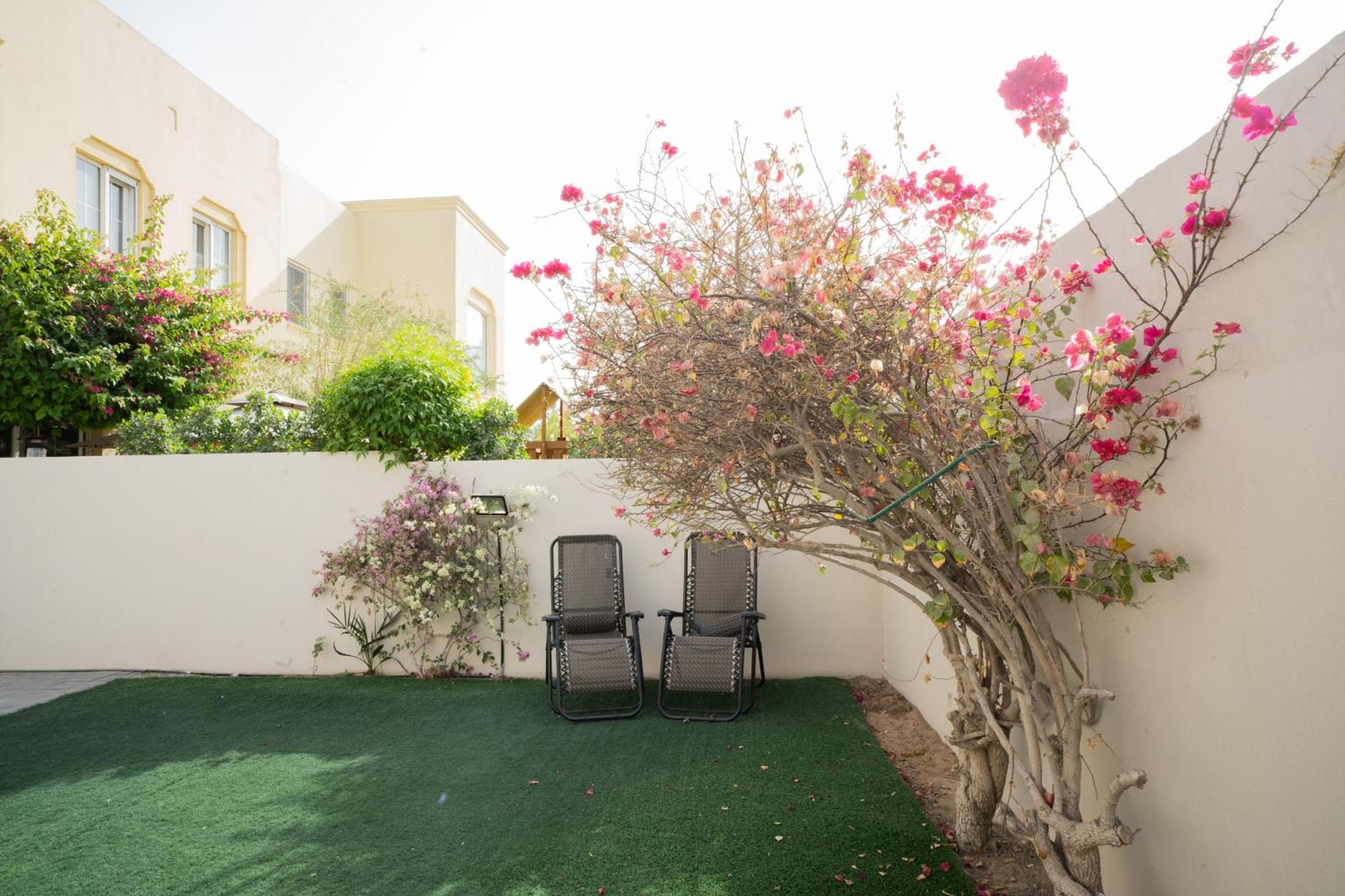 Cozy 2bhk In Springs 14 Villa Dubai