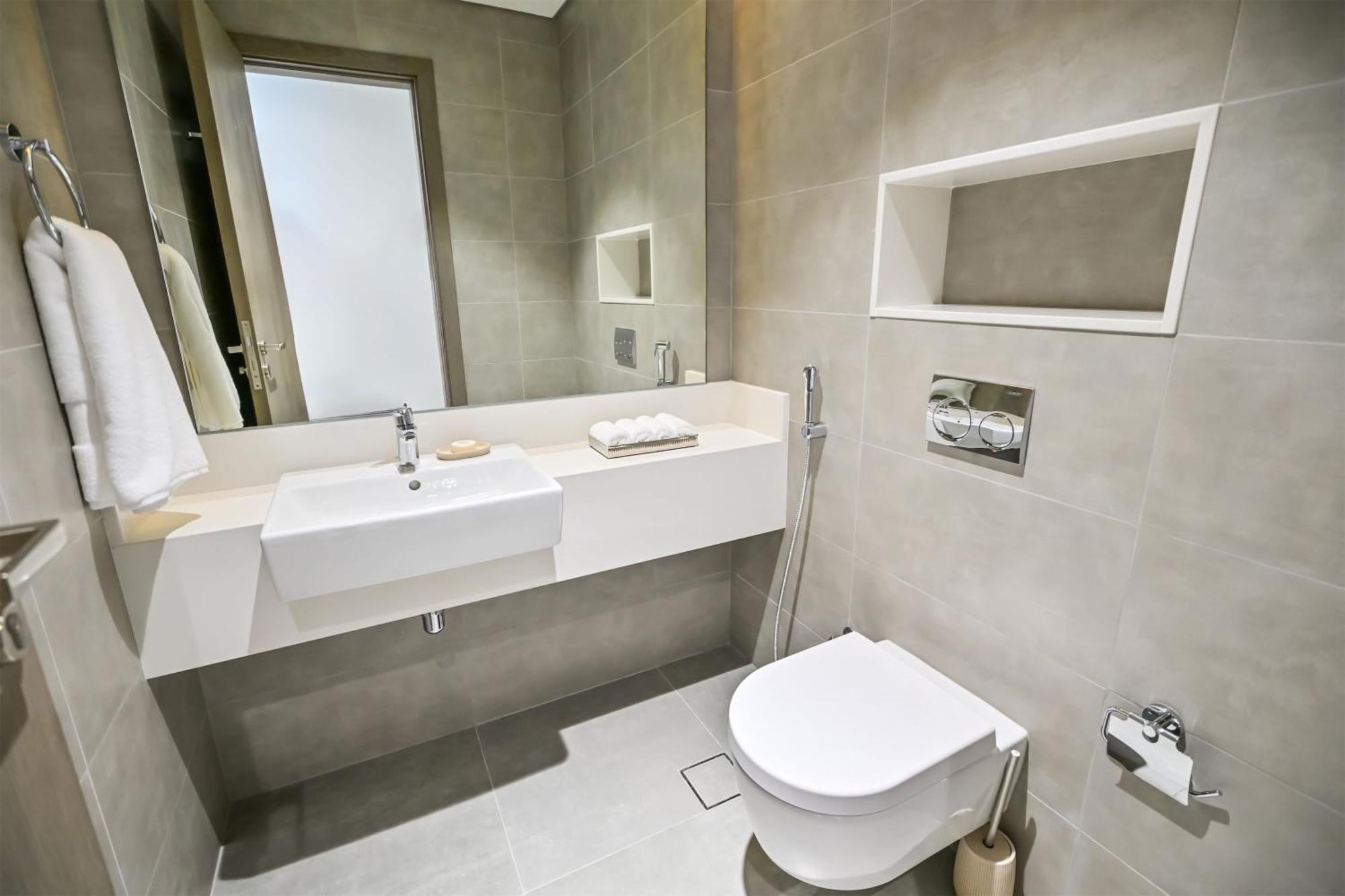 1br Retreat By The Crystal Lagoon In District One Meydan Apartment