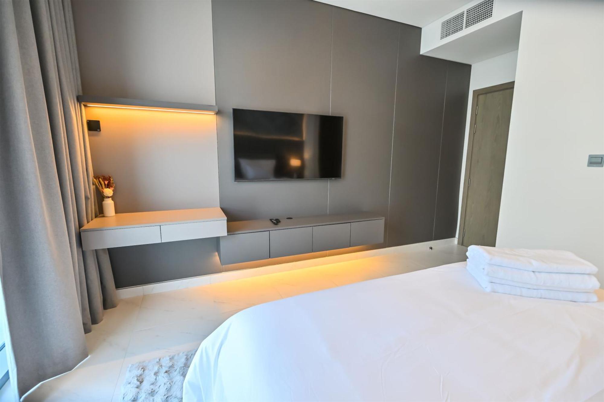 Apartment Spacious 1br Burj Khalifa Views In District One Meydan