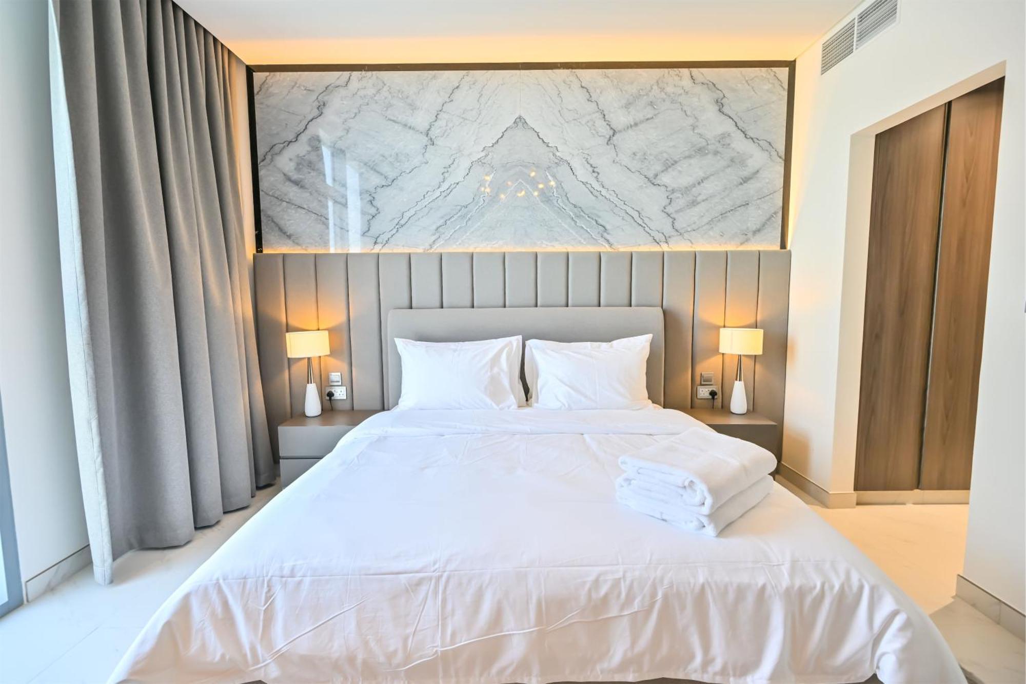 1br W Exclusive Lagoon Access In District One Meydan Apartment