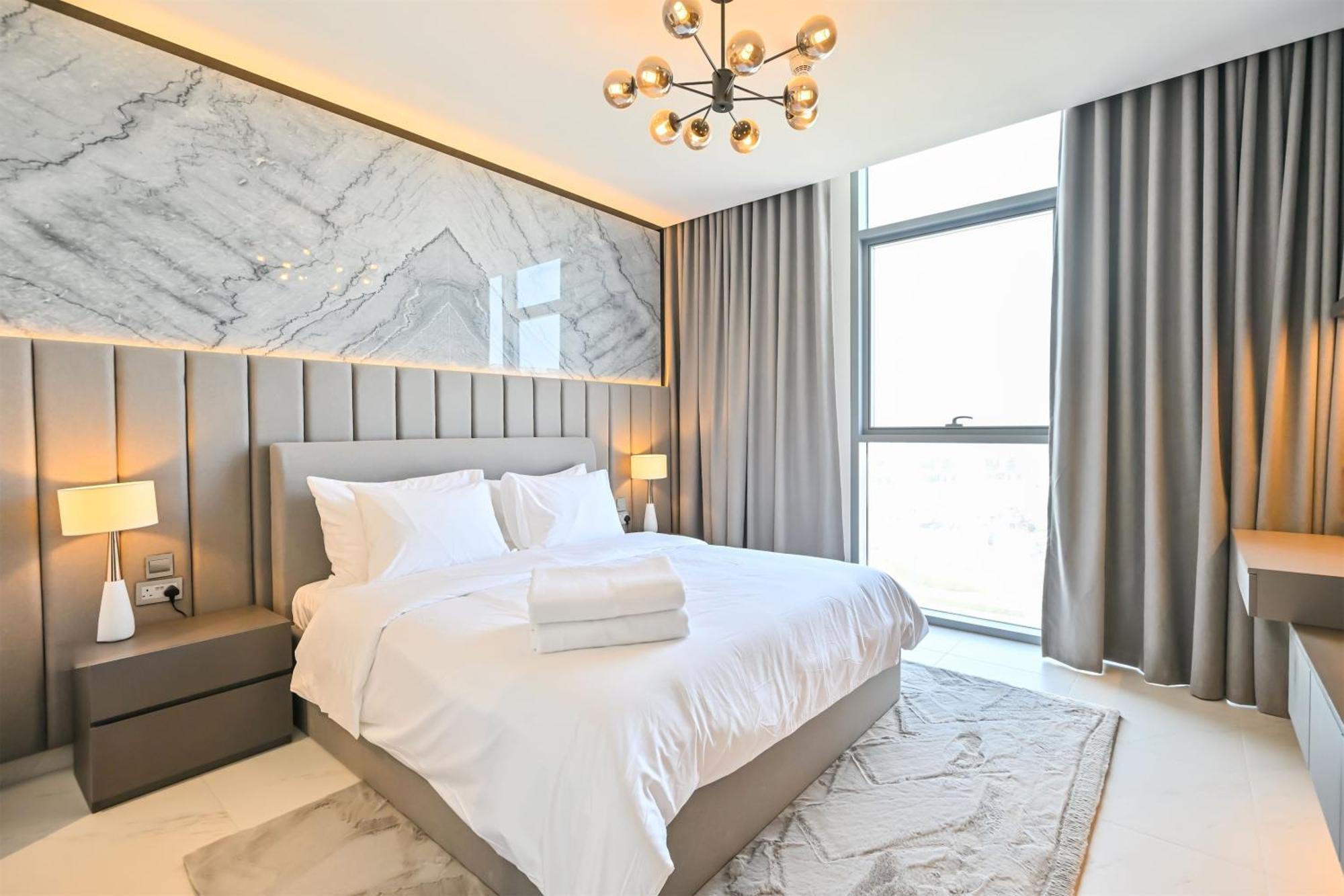 Apartment 1br Escape By The Lagoon In District One Meydan